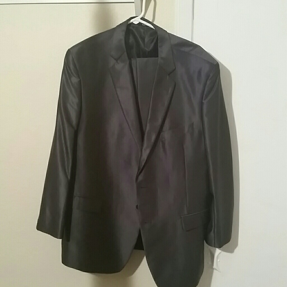 Man's dress suit.